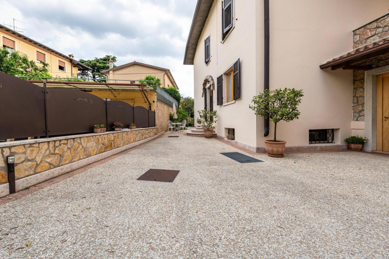 New Casa Ilaria Close To Center Torri Del Benaco Exteriör bild